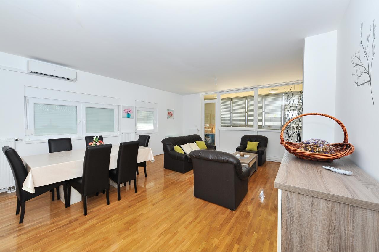 Ana Apartman Zára Kültér fotó